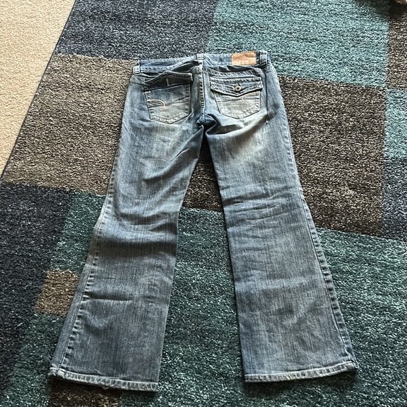 American Eagle, boot cut jeans. Gently worn, size 4-short - Picture 2 of 5